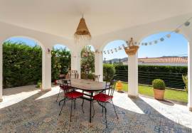 Exceptional villa in Gradil: 5 suites, pool & panoramic view, 20 minutes from Lisbon