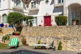 Exceptional villa in Gradil: 5 suites, pool & panoramic view, 20 minutes from Lisbon
