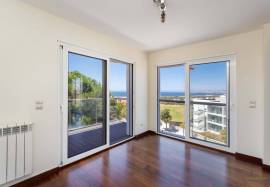 Bright 4-Bedroom Apartment with Ocean View in Costa da Caparica Bright 4-Bedroom Apartment with Ocean View in Costa da Caparica