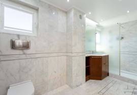 Bright 4-Bedroom Apartment with Ocean View in Costa da Caparica Bright 4-Bedroom Apartment with Ocean View in Costa da Caparica