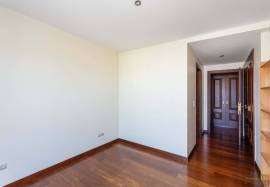 Bright 4-Bedroom Apartment with Ocean View in Costa da Caparica Bright 4-Bedroom Apartment with Ocean View in Costa da Caparica