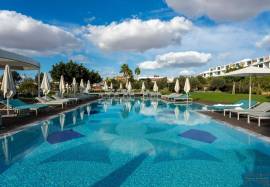 Two-Bedroom Apartment with Private Terrace and Garden in a Prestigious Algarve Residence Two-Bedroom Apartment with Private Terrace and Garden in a Prestigious Algarve Residence