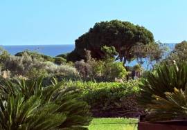 Two-Bedroom Apartment with Private Terrace and Garden in a Prestigious Algarve Residence
