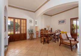 Private and modular house, in the heart of nature in Moncarapacho