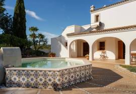 Private and modular house, in the heart of nature in Moncarapacho