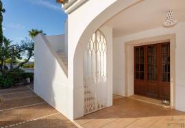 Private and modular house, in the heart of nature in Moncarapacho