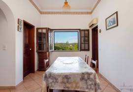 Private and modular house, in the heart of nature in Moncarapacho