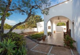 Private and modular house, in the heart of nature in Moncarapacho