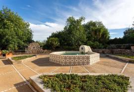 Private and modular house, in the heart of nature in Moncarapacho