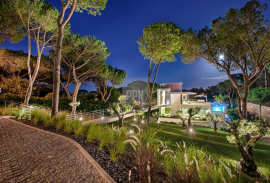 A Palatial Paradise in Quinta Do Lago