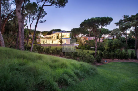 A Palatial Paradise in Quinta Do Lago