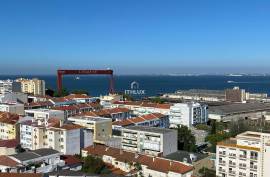 Refurbished Apartment with Superb River View