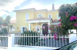 Elegant 4-Bedroom Villa Near Vila Nova de Cacela with Pool and Garage