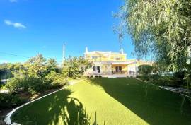 Elegant 4-Bedroom Villa Near Vila Nova de Cacela with Pool and Garage