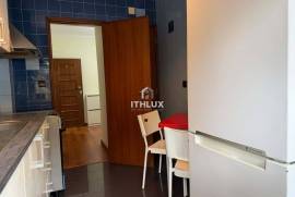 T2 in Venteira, 50 meters from Elias Garcia