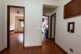 T2 in Venteira, 50 meters from Elias Garcia