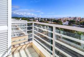 Exclusive 2-Bedroom Apartment with Lateral Sea View – Vilamoura Marina