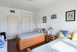 Exclusive 2-Bedroom Apartment with Lateral Sea View – Vilamoura Marina