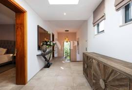 Modern 4 bedroom villa with panoramic views in Vale Formoso