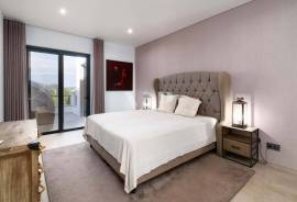 Modern 4 bedroom villa with panoramic views in Vale Formoso