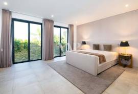 Modern 4 bedroom villa with panoramic views in Vale Formoso