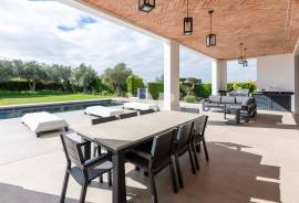 Modern 4 bedroom villa with panoramic views in Vale Formoso
