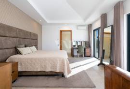 Modern 4 bedroom villa with panoramic views in Vale Formoso