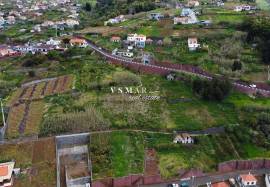 Excellent plot of land with magnificent views