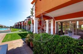 Elegant 3 Bed Villa with Garden, Roof Terrace & Resort Style Pools