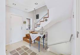 Elegant 3 Bed Villa with Garden, Roof Terrace & Resort Style Pools