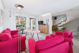 Elegant 3 Bed Villa with Garden, Roof Terrace & Resort Style Pools