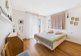 Elegant 3 Bed Villa with Garden, Roof Terrace & Resort Style Pools