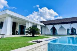 Spectacular Sweeping Views