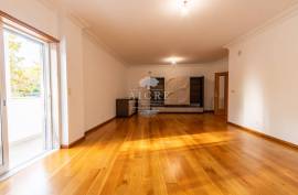 3 Bedroom Apartment Parque das Nações