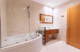 3 Bedroom Apartment Parque das Nações