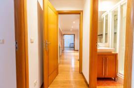 3 Bedroom Apartment Parque das Nações