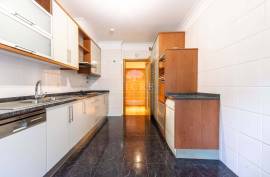 3 Bedroom Apartment Parque das Nações