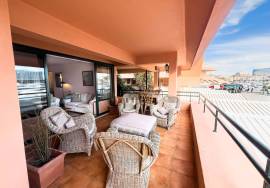Luxury 2-Bedroom Marina Apartment in the Heart of Vilamoura