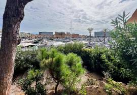 Exceptional 2 + 1 Bedroom Marina-Front Luxury Apartment in the Heart of Vilamoura