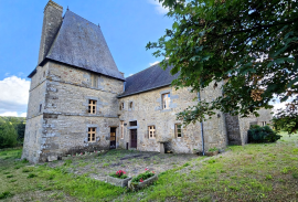 Luxury 5 Bed Le Manoir de Dougeru For Sale at Saint-Aubin-de-Terregatte Normandy