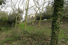 Excellent 3 Bed Farmhouse for Renovation for Sale In Campofilone Fermo Marche