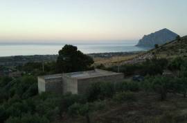 Excellent 3 Bed House With Land for Sale In Sant Andrea Bonagia
