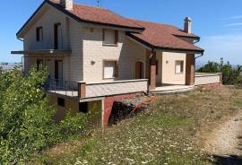 Excellent 3 Bed House For Sale in Orsara Di Puglia