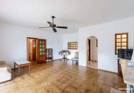 3 Bedroom Villa for refurbishment plus modernized Annex with income.