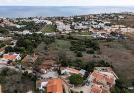 3 Bedroom Villa for refurbishment plus modernized Annex with income.