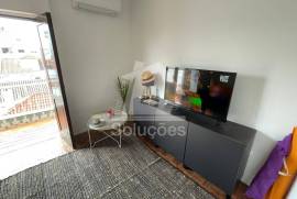 2 bedroom apartment in the center of Portimão for rent per year