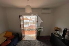 2 bedroom apartment in the center of Portimão for rent per year