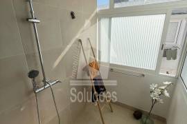 2 bedroom apartment in the center of Portimão for rent per year