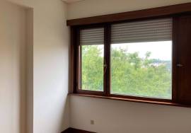 4 bedroom apartment for rent next to the Fluvial