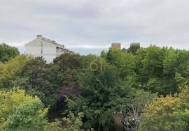 4 bedroom apartment for rent next to the Fluvial